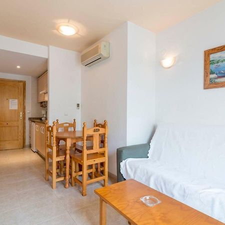 Apartamentos Vicenta Carihuela By Playa Miguel Torremolinos Bagian luar foto