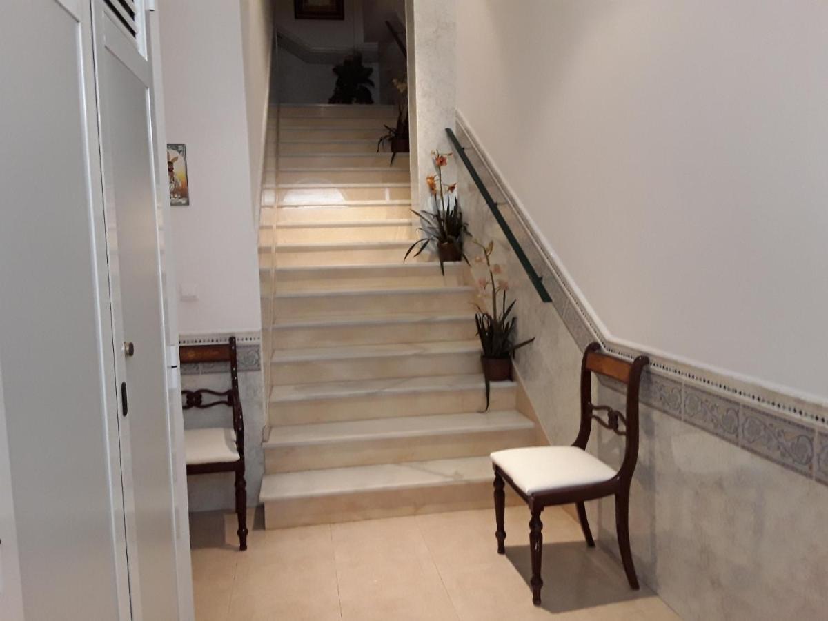 Apartamentos Vicenta Carihuela By Playa Miguel Torremolinos Bagian luar foto