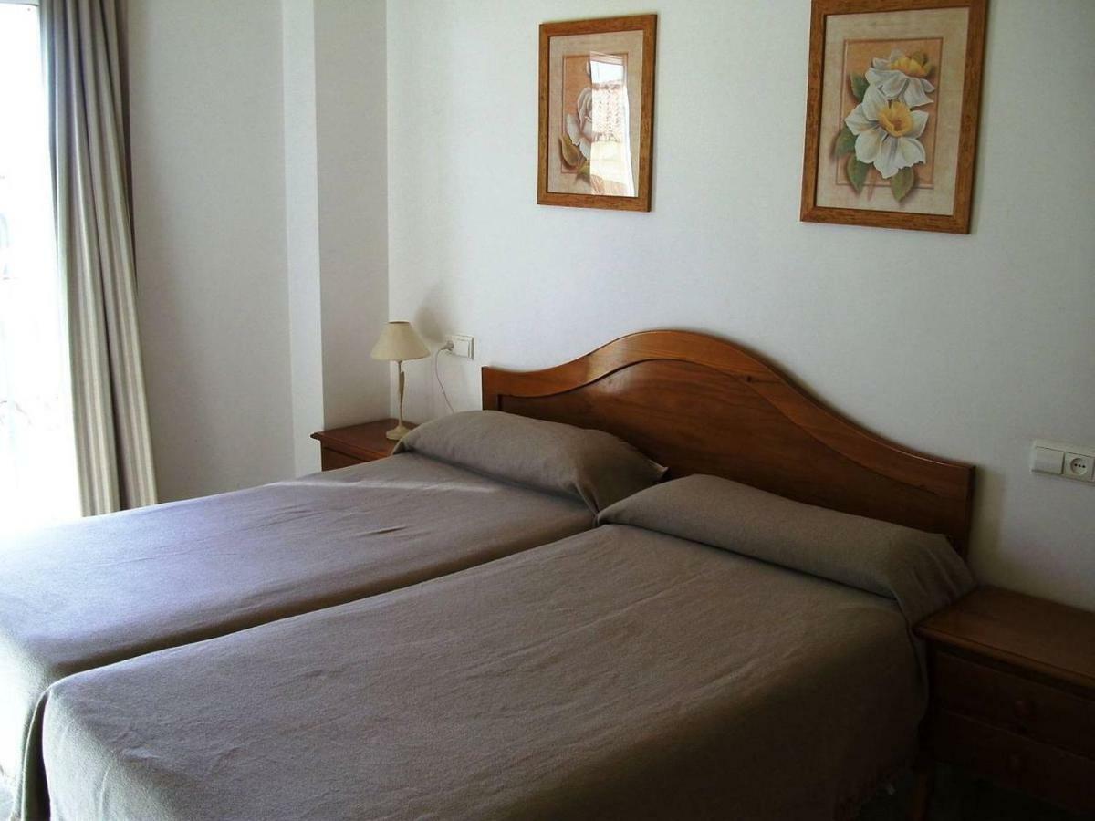 Apartamentos Vicenta Carihuela By Playa Miguel Torremolinos Bagian luar foto