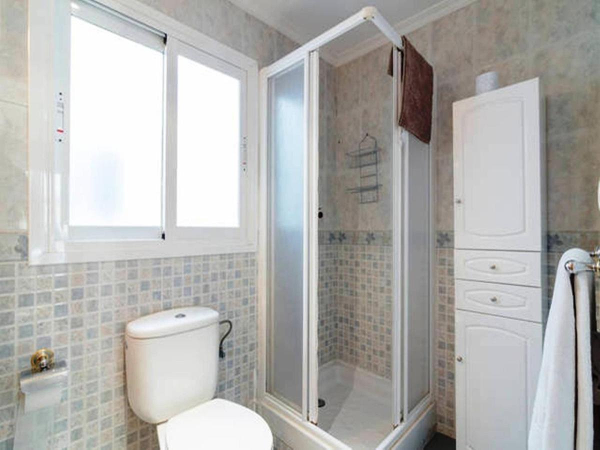 Apartamentos Vicenta Carihuela By Playa Miguel Torremolinos Bagian luar foto